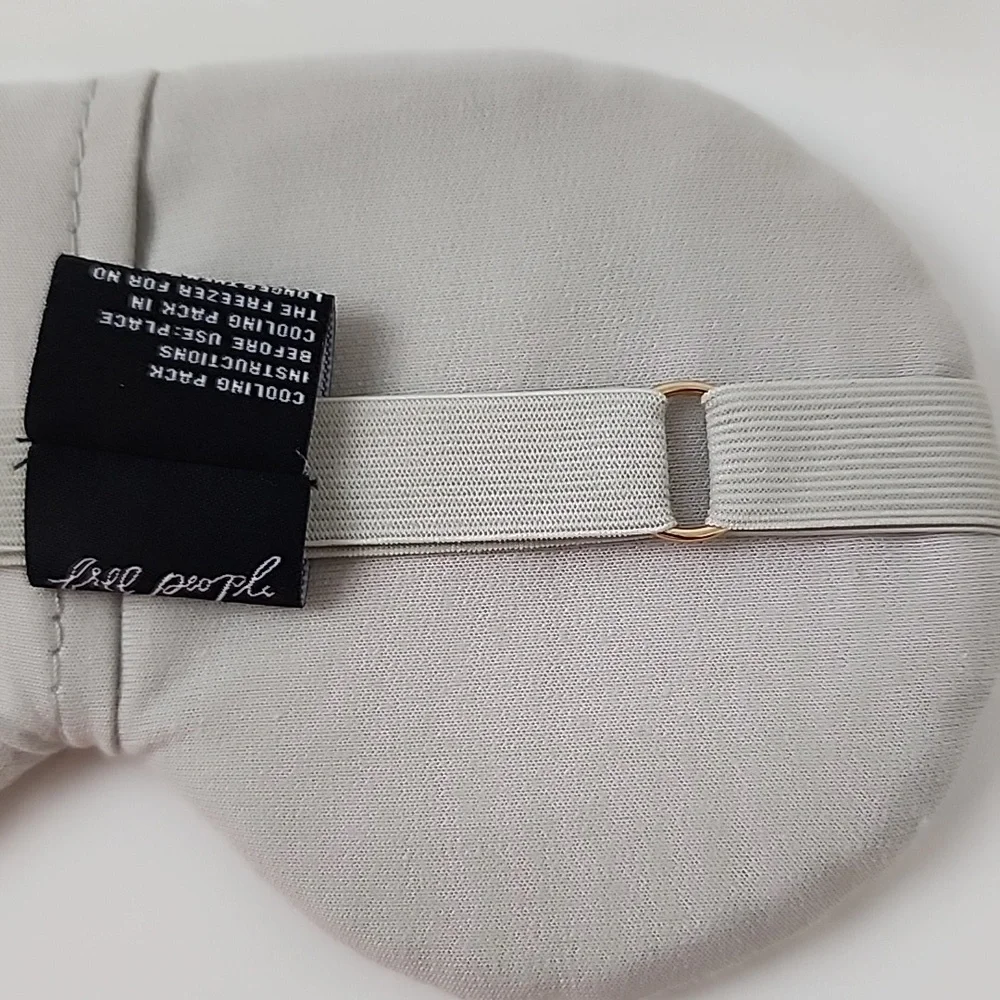 Free People & Understated Vegan Leather Starry Eyed Sleep Cooling Eye Mask Mint
